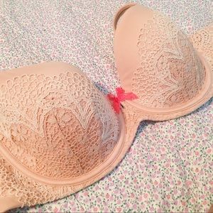 🌷Victoria’s Secret Demi Bra🌷